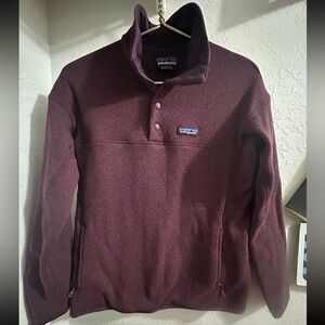 Patagonia women’s light weight better sweater marsupial pullover